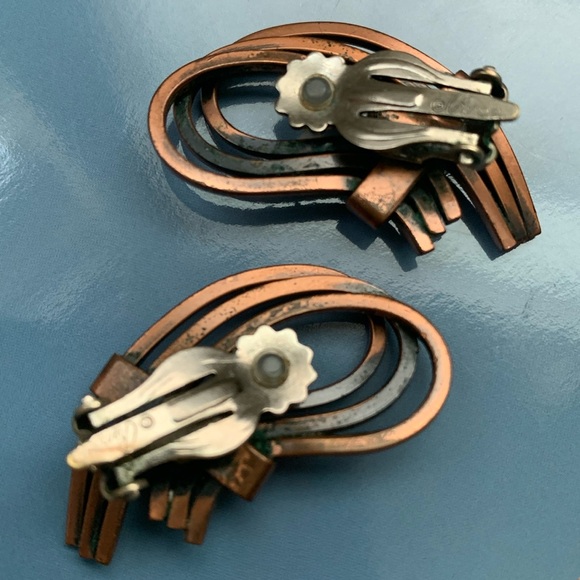 Large Signed 1950s Matisse Renior Copper Brooch and earrings set - Picture 8 of 11